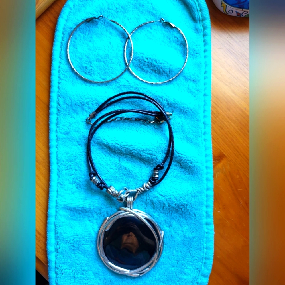 Necklace & Silver Hoop set